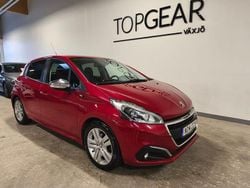 Röd Begagnad 2016 Peugeot 208 Halvkombi | 62 500 kr (Marknadspris)