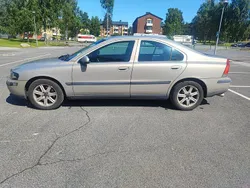 Brun Begagnad 2003 Volvo S60 Business Edition Sedan | 10 000 kr (Bra pris)
