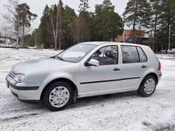 Begagnad 2000 VW Golf IV Halvkombi | 15 000 kr (Marknadspris)