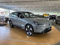 Grå Ny 2024 Volvo EX90 Performance SUV | 1 155 900 kr (Dyr)