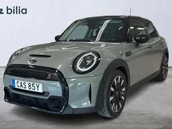 Grå Begagnad 2022 Mini Cooper S Halvkombi | 279 900 kr (Lite dyr)