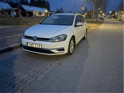 Vit Begagnad 2019 VW Golf VII Kombi | 165 000 kr (Marknadspris)