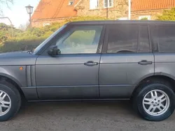 Grå (grå metallic ) Begagnad 2003 Land Rover Range Rover Vogue SUV | 49 900 kr