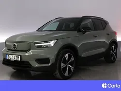 Grön Begagnad 2022 Volvo XC40 Core SUV | 292 900 kr