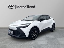 Vit Begagnad 2024 Toyota C-HR Style SUV | 354 900 kr (Marknadspris)
