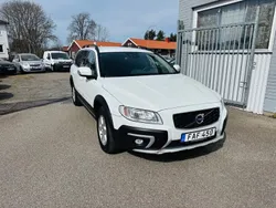 Flerfärgad Begagnad 2015 Volvo XC70 Momentum SUV | 159 900 kr (Bra pris)