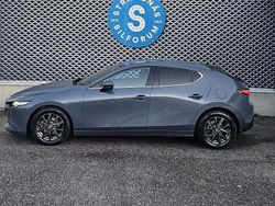 Grå Begagnad 2018 Mazda 3 Sky Halvkombi | 189 000 kr (Marknadspris)