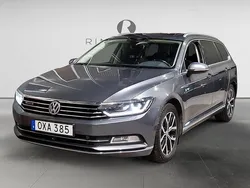 Mörkgrå (grå) Begagnad 2015 VW Passat GT Kombi | 159 900 kr (Marknadspris)