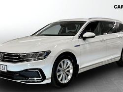Vit (white) Begagnad 2022 VW Passat GTE Kombi | 259 900 kr (Marknadspris)