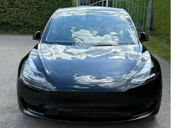 Svart Begagnad 2022 Tesla Model 3 Standard Range Sedan | 215 000 kr
