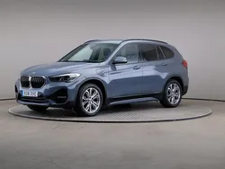 Mörkgrå Begagnad 2021 BMW X1 Sport Line SUV | 325 000 kr (Marknadspris)