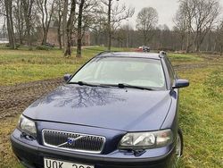 Blå Begagnad 2004 Volvo V70 Kombi | 33 000 kr (Lite dyr)