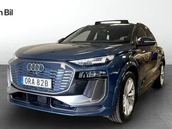 Blå (plasmablå metallic) Begagnad 2024 Audi Q6 e-tron S-Line SUV | 699 000 kr