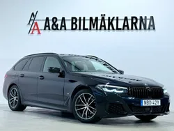 Svart Begagnad 2020 BMW 520 M Sport Kombi | 369 800 kr (Marknadspris)