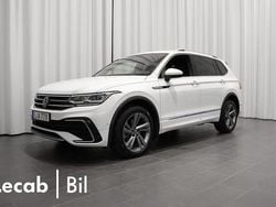 Vit (pure white) Begagnad 2024 VW Tiguan Allspace R-line SUV | 474 500 kr (Marknadspris)