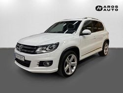 Vit (pure white) Begagnad 2015 VW Tiguan Sportline SUV | 169 000 kr (Marknadspris)
