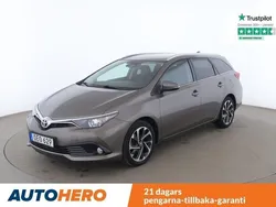 Mörkgrå Begagnad 2016 Toyota Auris Touring Sports Kombi | 129 000 kr (Bra pris)