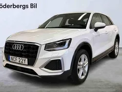 Vit Begagnad 2024 Audi Q2 SUV | 295 000 kr