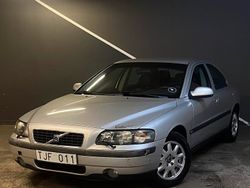 Ljusgrå Begagnad 2002 Volvo S60 Business Edition Sedan | 22 900 kr (Superpris)