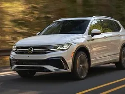 Vit Begagnad 2023 VW Tiguan SUV | 329 500 kr (Marknadspris)