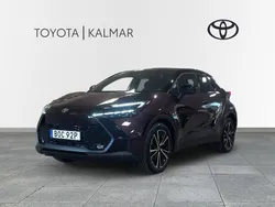 Lila Ny 2025 Toyota C-HR Executive SUV | 499 900 kr (Marknadspris)