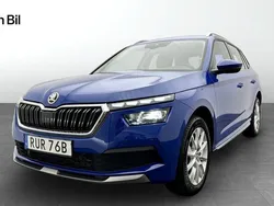Blå Begagnad 2023 Skoda Kamiq Style SUV | 244 900 kr (Marknadspris)