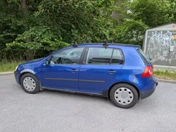 Blå Begagnad 2005 VW Golf IV Trendline Halvkombi | 20 000 kr (Bra pris)