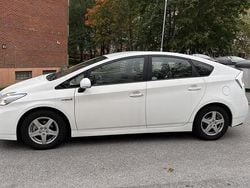 Vit Begagnad 2010 Toyota Prius Halvkombi | 110 500 kr (Marknadspris)