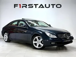 Svart Begagnad 2006 Mercedes CLS500 Sportkupé | 189 900 kr