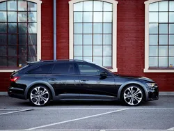 Grå Begagnad 2021 Audi A6 Allroad Design Kombi | 399 000 kr (Lite dyr)