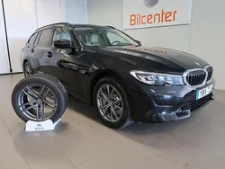 Svart Begagnad 2022 BMW 330e Sport Line Kombi | 379 900 kr (Bra pris)
