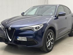 Blå Begagnad 2019 Alfa Romeo Stelvio Super SUV | 254 800 kr (Bra pris)