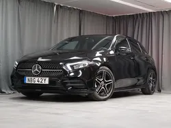Svart Begagnad 2022 Mercedes A180 AMG Halvkombi | 299 000 kr (Lite dyr)