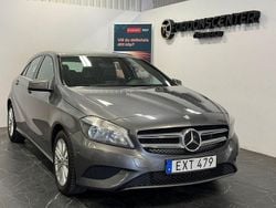 Mörkgrå Begagnad 2014 Mercedes A180 Urban Halvkombi | 114 900 kr (Marknadspris)