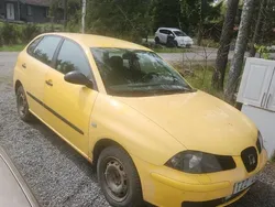 Gul Begagnad 2003 Seat Ibiza Halvkombi | 9 000 kr (Superpris)