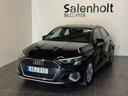 Svart Begagnad 2022 Audi A3 Comfort Sedan | 269 900 kr (Marknadspris)