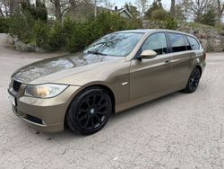 Ljusbrun Begagnad 2005 BMW 325 Comfort Edition Kombi | 68 000 kr (Marknadspris)