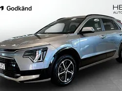 Grå (grey) Begagnad 2024 Kia Niro Advance SUV | 349 800 kr (Superpris)