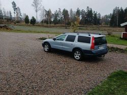 Blå Begagnad 2002 Volvo XC70 Kombi | 30 000 kr (Lite dyr)