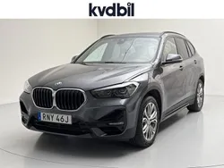 Grå (grå metallic) Begagnad 2022 BMW X1 Sport Line SUV | 288 800 kr (Marknadspris)