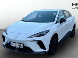 Vit (white) Begagnad 2022 MG MG4 EV Halvkombi | 269 900 kr
