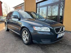 Grå Begagnad 2009 Volvo V50 Kinetic Kombi | 39 900 kr (Lite dyr)