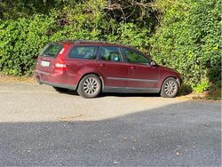 Röd Begagnad 2006 Volvo V50 Kombi | 28 000 kr (Marknadspris)