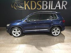 Mörkblå Begagnad 2015 VW Tiguan R-line SUV | 149 500 kr (Marknadspris)