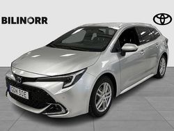Silver Begagnad 2023 Toyota Corolla Executive Kombi | 339 900 kr (Lite dyr)