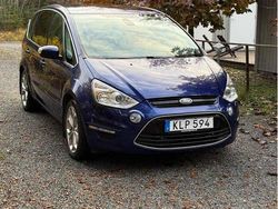 Blå Begagnad 2015 Ford S-MAX Business Edition Minibuss | 95 000 kr (Bra pris)