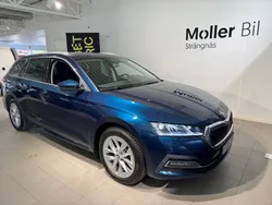Blå (lava blue metallic) Begagnad 2024 Skoda Octavia Style Kombi | 344 000 kr (Marknadspris)
