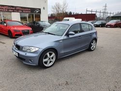 Ljusblå Begagnad 2004 BMW 118 Advantage Halvkombi | 32 900 kr (Bra pris)