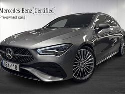 Mörkgrå Begagnad 2025 Mercedes CLA200 Shooting Brake AMG Kombi | 379 000 kr (Marknadspris)