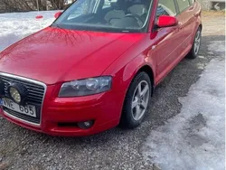 Röd Begagnad 2005 Audi A3 Sportback Comfort Halvkombi | 24 000 kr